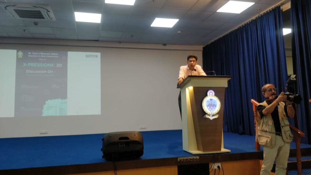 Director & CEO's Desk 19 - 0 7 2