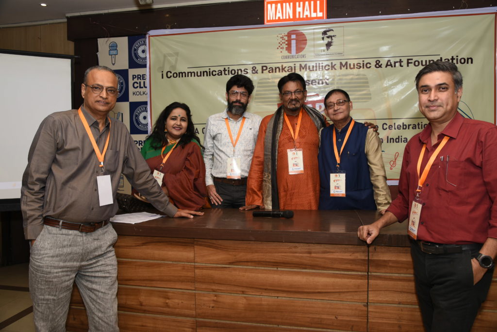 Director & CEO's Desk 5 - AB1 4686