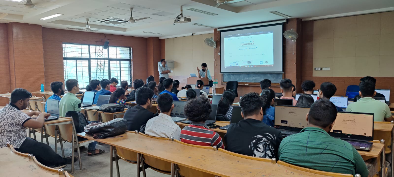 Photo Gallery 756 - 6