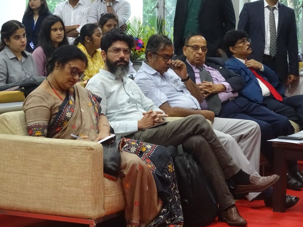 Photo Gallery 790 - 4 1