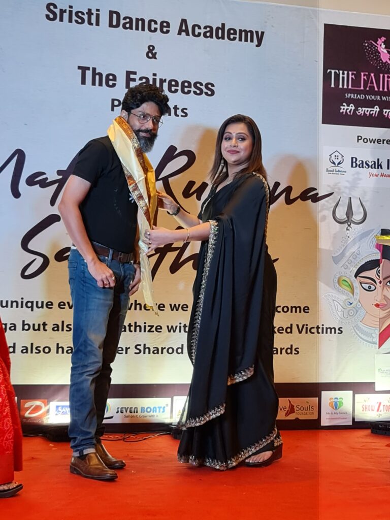 Photo Gallery 836 - 4